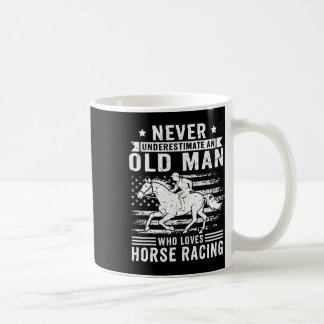 Underskatta aldrig en gammal man som Kärlek Horse  Kaffemugg