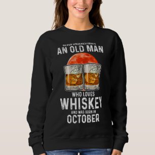 Underskatta aldrig en gammal man som Kärlek Whiske T Shirt