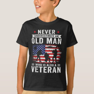 Underskatta aldrig en gammal man som också är en v t shirt