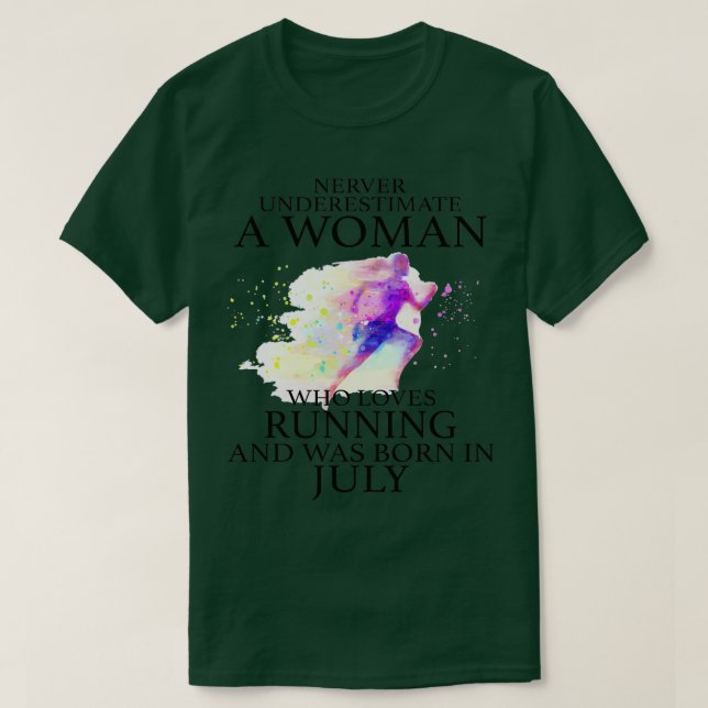 Underskatta aldrig en kvinna som kärlek Running oc T Shirt (Design framsida)