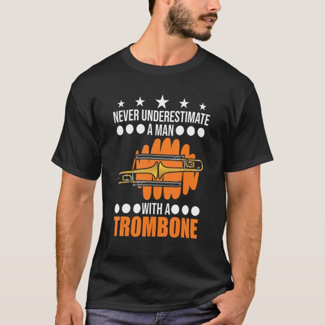 Underskatta aldrig en man med tromben t shirt (Framsida)
