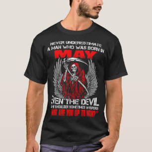 Underskatta aldrig en man som var bördiga t shirt