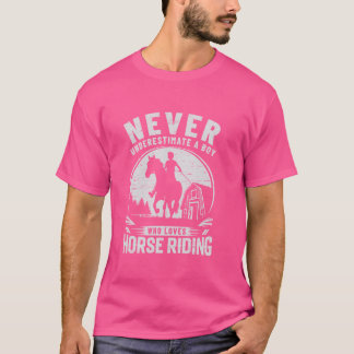 Underskatta aldrig en pojke som Kärlek Horse Ridin T Shirt
