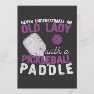 Underskatta aldrig ett gammalt Dam med Pickleball Inbjudningar