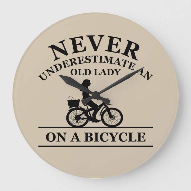 Underskatta aldrig ett gammalt dam på en cykel stor klocka (Framsida)