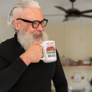 Underskatta aldrig Gamle Man Biker Mugg
