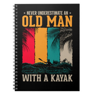 Underskatta aldrig gammal man med Kayak Anteckningsbok