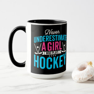 Underskatta aldrig Girl Hockey Mugg