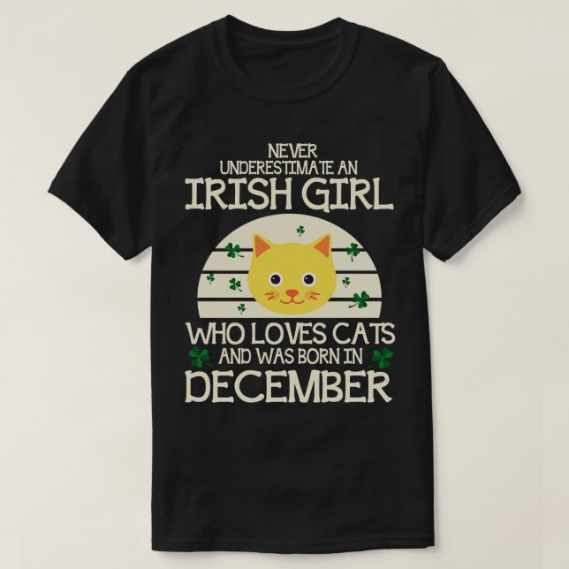 Underskatta aldrig irländska Kärlek-katter som föt T Shirt (Design framsida)