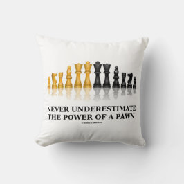 Underskatta aldrig kraften hos en pasta Chess Geek Kudde