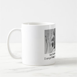 UNDERSKATTA INTE MIG DEN BEDÅRANDE KAFFEKONTORS KAFFEMUGG