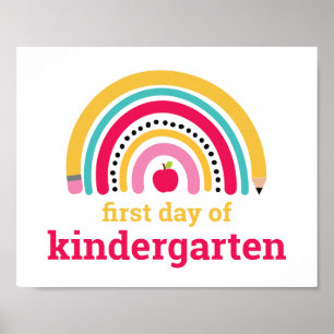 Undertecknande av första dagen av skolregnbåge poster