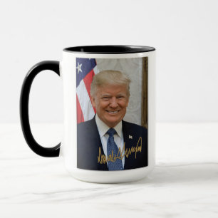 UNDERTECKNAT AV PRESIDENT TRUMP MUGG
