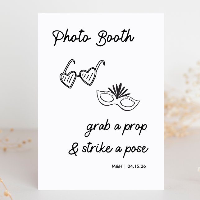 Undertecknet för Photo Booth Prop Modern Minimalis (Strike a pose! This cute, modern, chic photo booth prop sign adds a fun touch to your wedding day.)