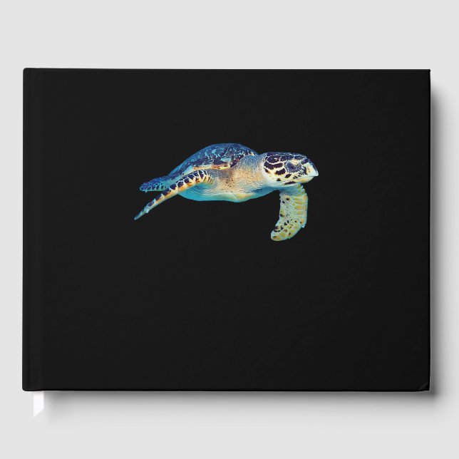 Undervattensfoto av Friendly Sea Turtle Swimming U Gästböcker (Framsida)