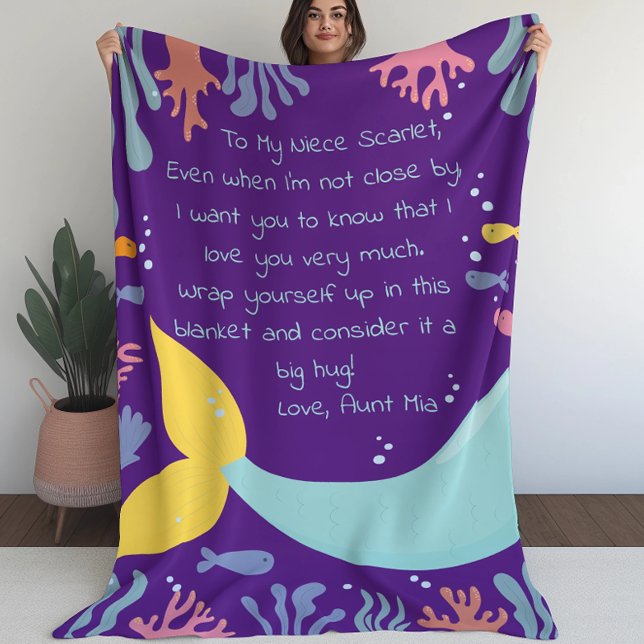 Undervattensrevet för sjöjungfru Svan och Brev Fleecefilt (Mermaid Tail Underwater Scene Reef and Fish Letter Fleece Blanket (L))