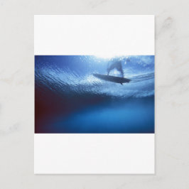 Undervattensvy för Surfer blå våg Vykort