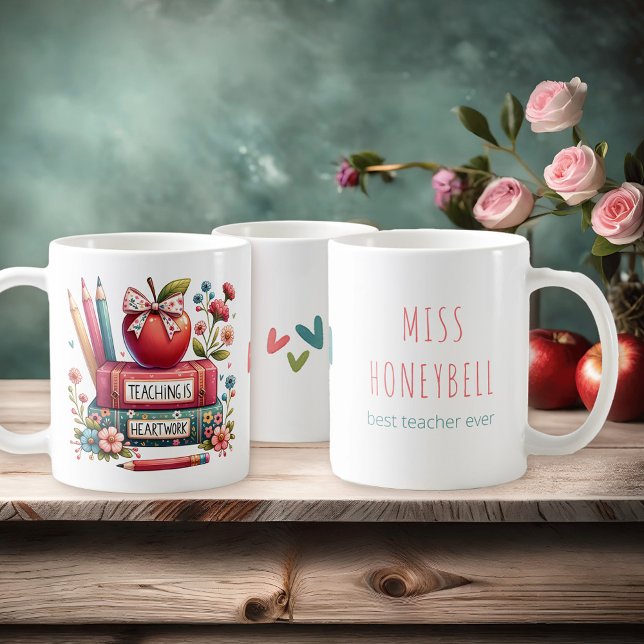 Undervisning är hjärnarbete Färgrik Personlig Mugg (Teaching is Heartwork personalized gift for school teacher)