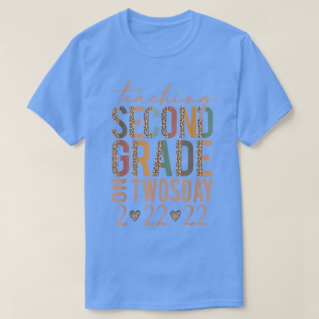 Undervisning i andra Klass två dagar 2222 Leopard  T Shirt (Design framsida)