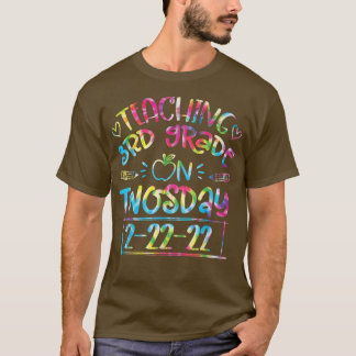 Undervisning i tredje Klass på 22222 lustiga lärar T Shirt