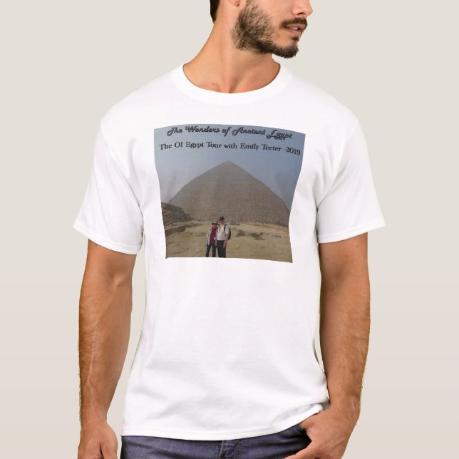 Undrar om den gamla Egyptenen 2019 Pyramid T Shirt (Framsida)