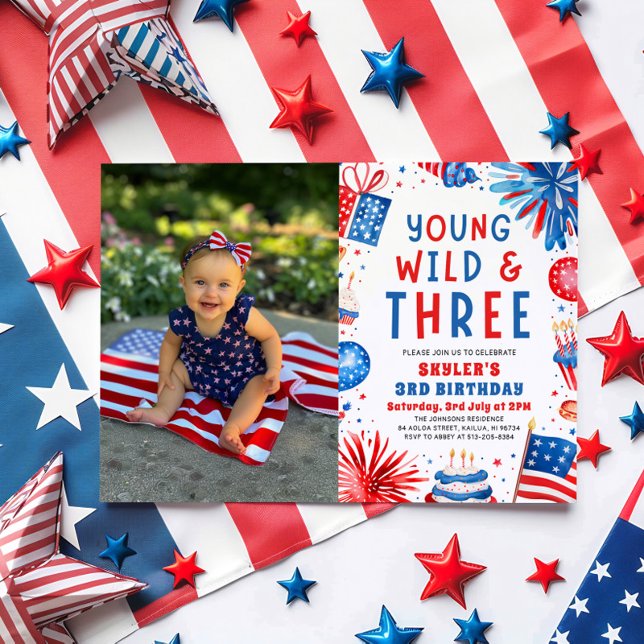 Ung Vild och 3 4 juli 3:e födelsedagen Party Inbjudningar (Watercolor Patriotic Fireworks Young Wild and Three 4th July 3rd Birthday Party Invitation)