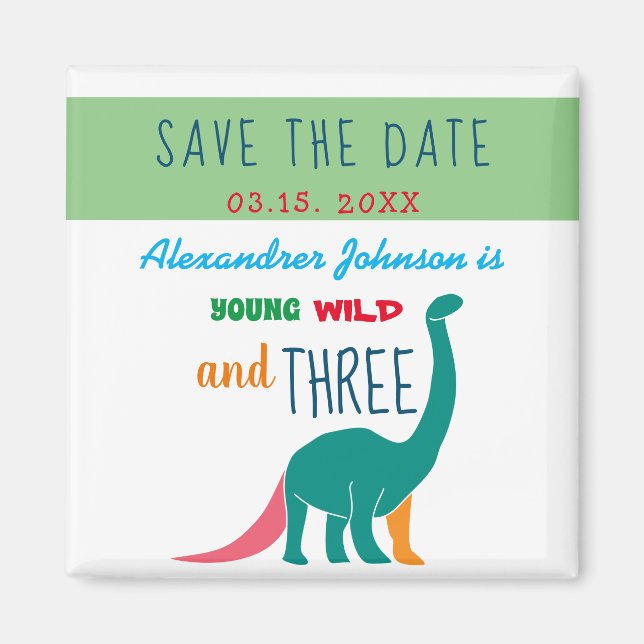 Ung Vild och tre Dinosaur-Gröntar sparar datumet Magnet (Framsidan)