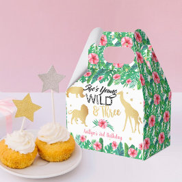 Ung Vild och tre flickor, tredje födelsedag Presentaskar