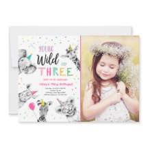 Ung Vild och tre safari Party-djur födelsedag