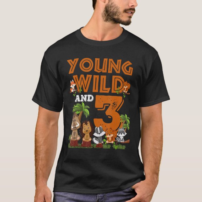 Ung Vild och tre tredjedelars födelsedag 3-temat T Shirt (Framsida)