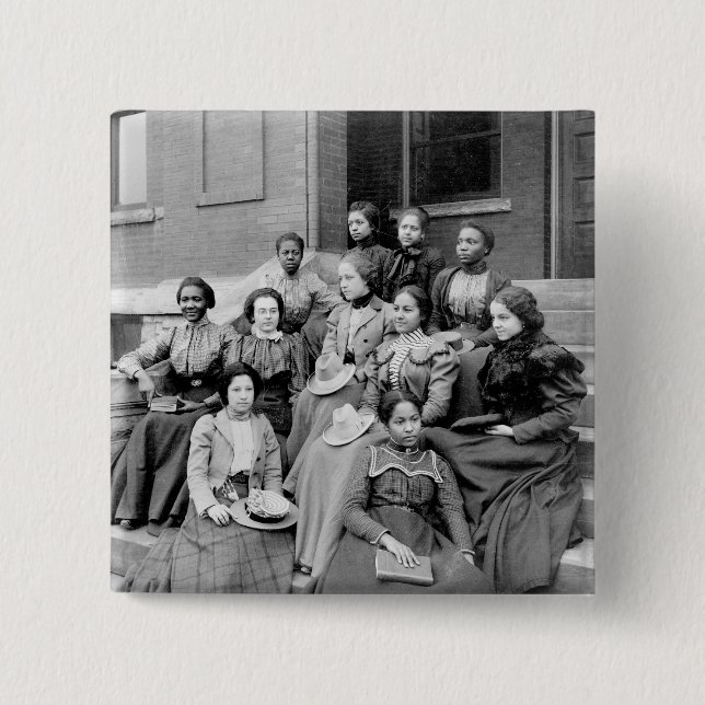 Unga damer på Fisk, 1890s Knapp (Framsida)