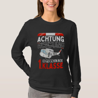 Unga skolbarn i barnskolan, första klass t shirt