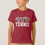 Unga tennisskjortor | Idrottskläder för barn T-shirt<br><div class="desc">Unga tennisskjortor | Idrottskläder för barn. Lustigt tecknad stil gult tennis boll studsar på domstol. Att åtföljas av er humoristiska slogan,  skämt,  citat,  ordspråk eller annan text.</div>