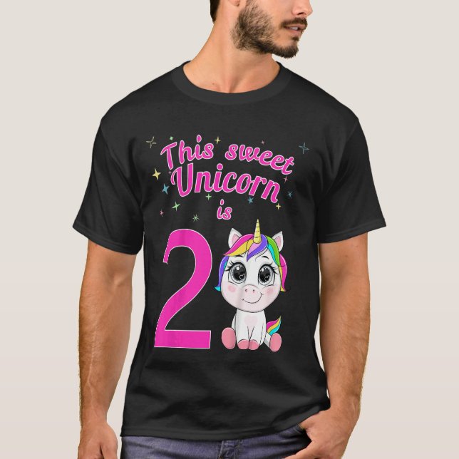 Ungar som den här svenska enhörningen är 2:a födel t shirt (Framsida)