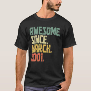 Ungefär 21 år gamla kvinnor i Manar - Fantastisk s T Shirt