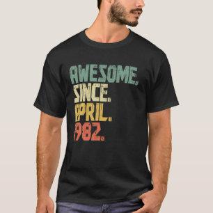 Ungefär 40 år gamla Manar Kvinnor Fantastisk sedan T Shirt