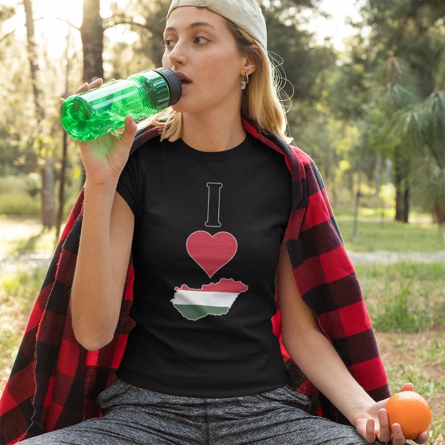 Ungern Lodrät I Kärlek Ungerska Flagga Kvinnors st T Shirt (Skapare uppladdad)