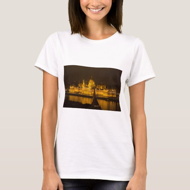 Ungerns parlament Budapest på natten Tee Shirt (Framsida)