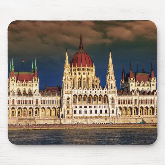 Ungersk parlamentbyggnad i Budapest, Ungern Musmatta (Framsidan)