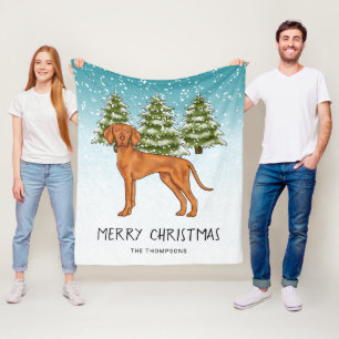 Ungersk Vizsla Hund Snöig Vinter Skog Och Text Fleecefilt