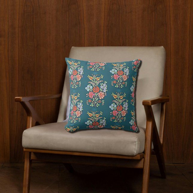 Ungerskt Blommönster Kudde (Skapare uppladdad)