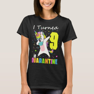 Unicorn 9:e födelsedag: 9 i karantän t shirt