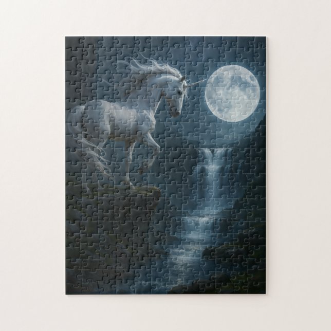Unicorn and moonlit waterfall - stunning  pussel (Vertikal)