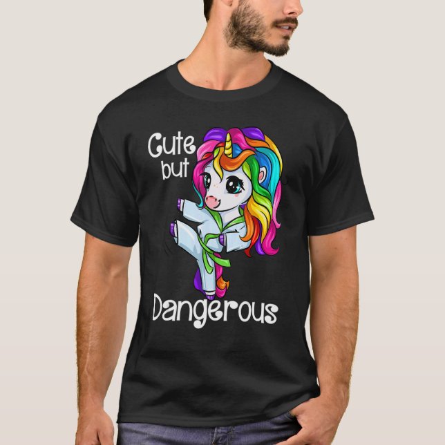 Unicorn Cute But Dangerous Funny Karate Taekwondo_ T Shirt (Framsida)