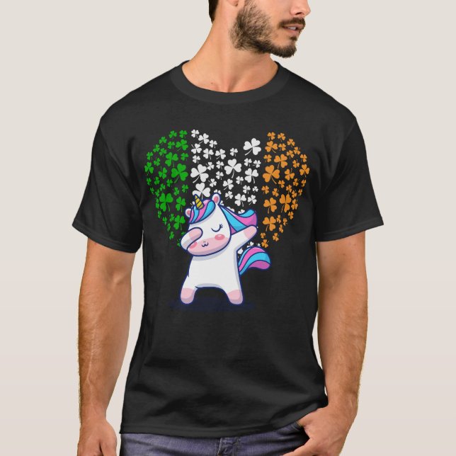 Unicorn Dabbing kärlek valentine Irish Flagga T Shirt (Framsida)