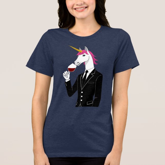 Unicorn Drinking Vin TShirt T Shirt (Framsida)