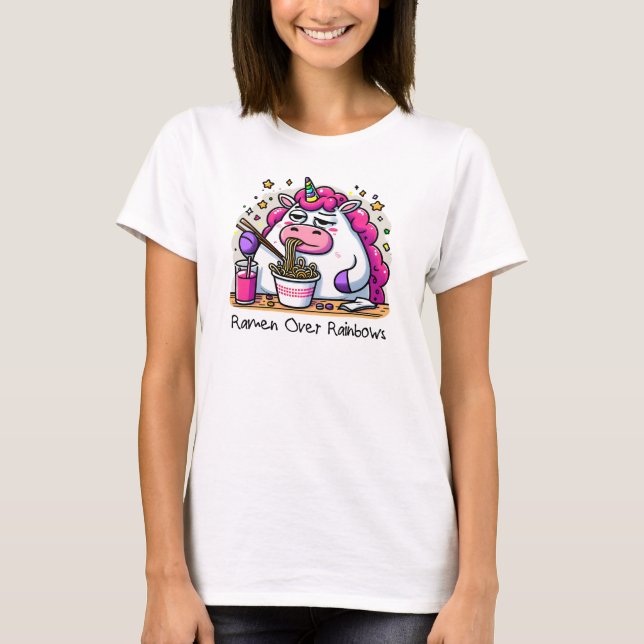 Unicorn Eating Ramen T Shirt (Framsida)