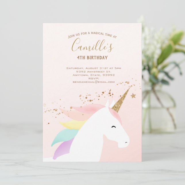 Unicorn födelsedagsfest inbjudan har en modern (Stående Fram)