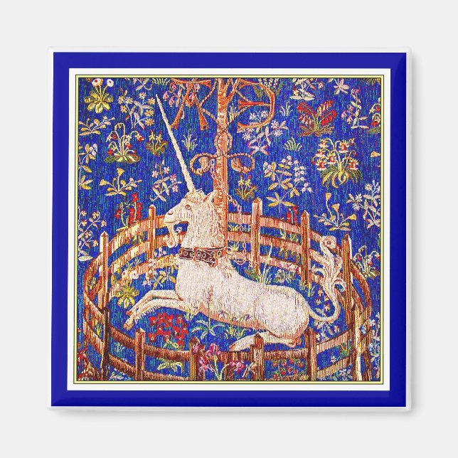 Unicorn in Captivity Magnet (Framsidan)
