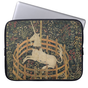 Unicorn in Captivity, Medieval Tapestry Laptop Fodral